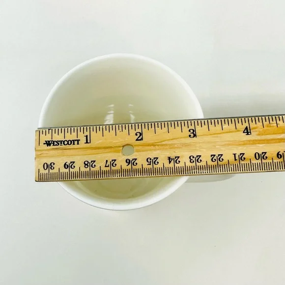 Starbucks Christmas Coffee Mugs Set Of 2 Red Gold Starburst Tall 12oz Holiday - Picture 7 of 8